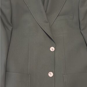 Classic Men’s Suit in Dark Green (40Reg)